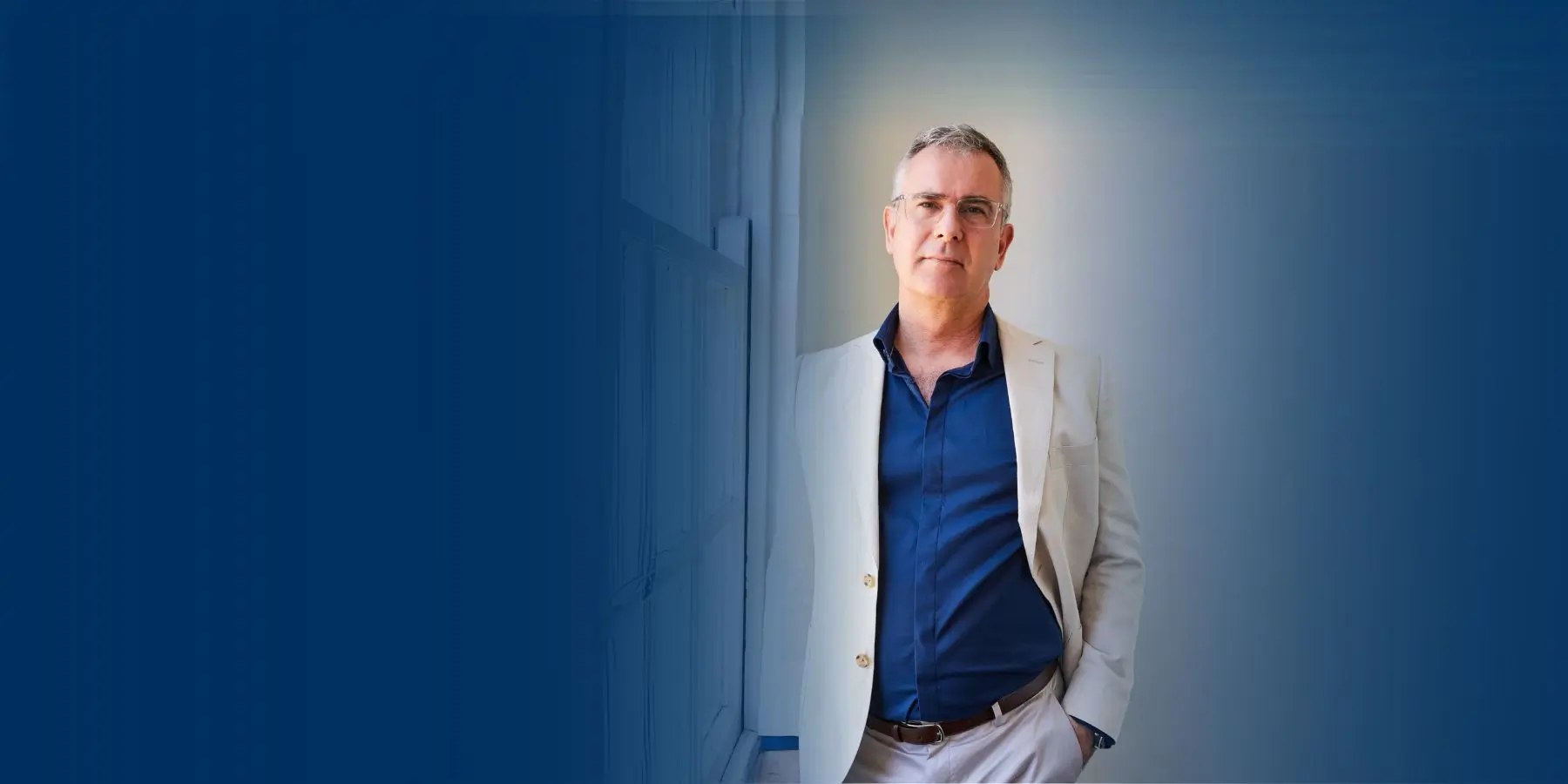 Dr Nigel Finch